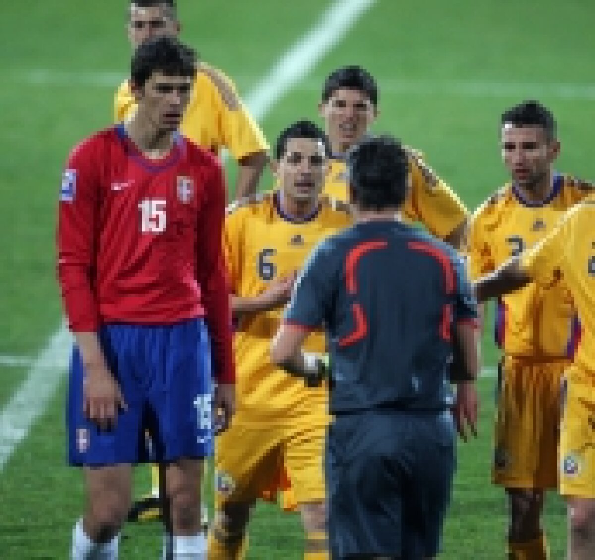 FOTO//Sînt fotbaliştii înalţi discriminaţi pe teren? Vezi concluziile unui studiu efectuat de olandezi!