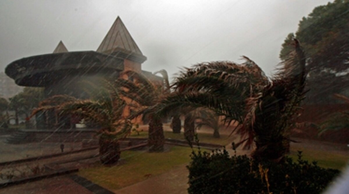 Echipele din Liga I au fugit în Antalya de zăpezi dar au dat de o furtună înfricoşătoare