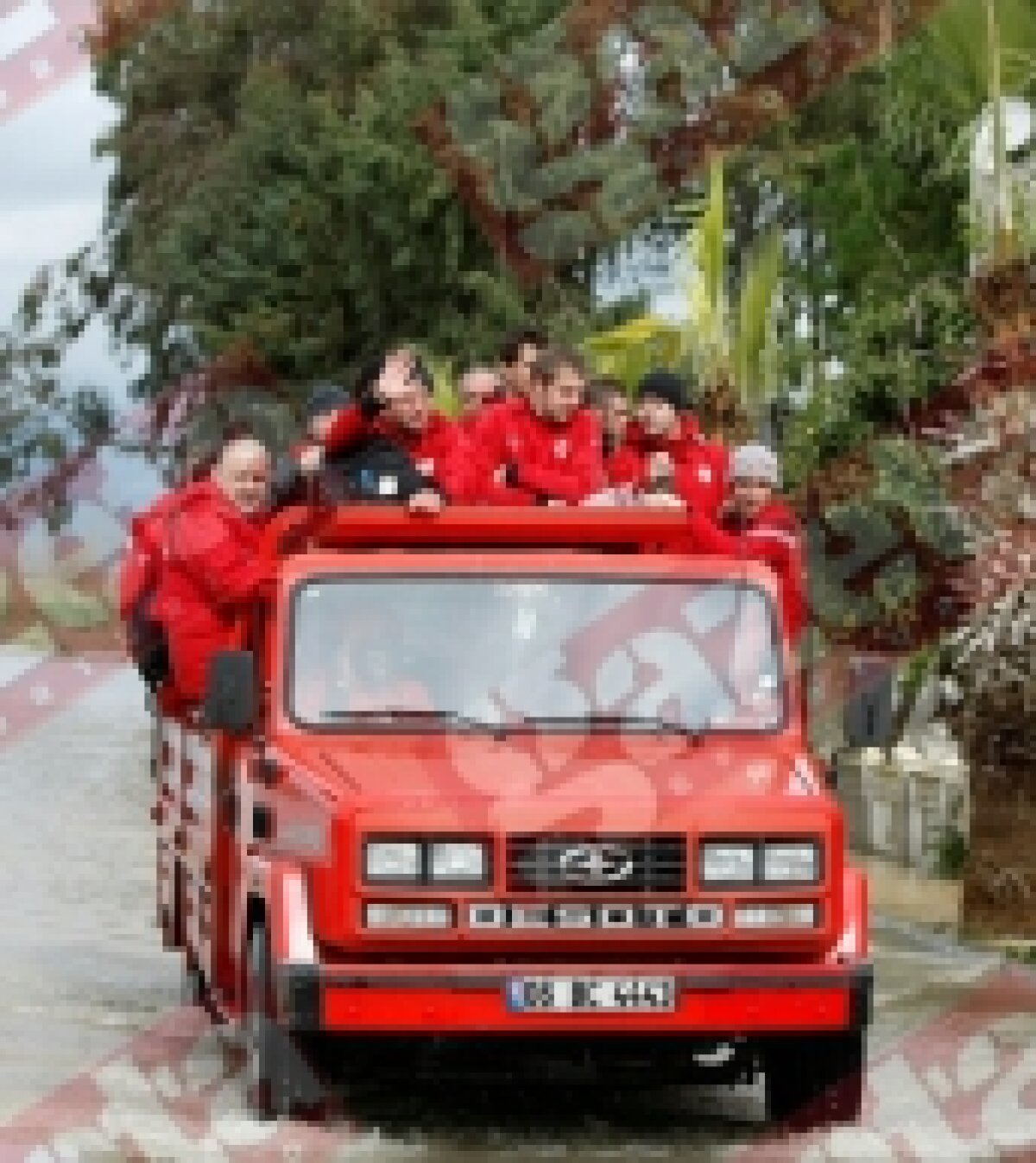 Dinamoviştii au ajuns la antrenament cu un camion! » "Cîini" acvatici :D