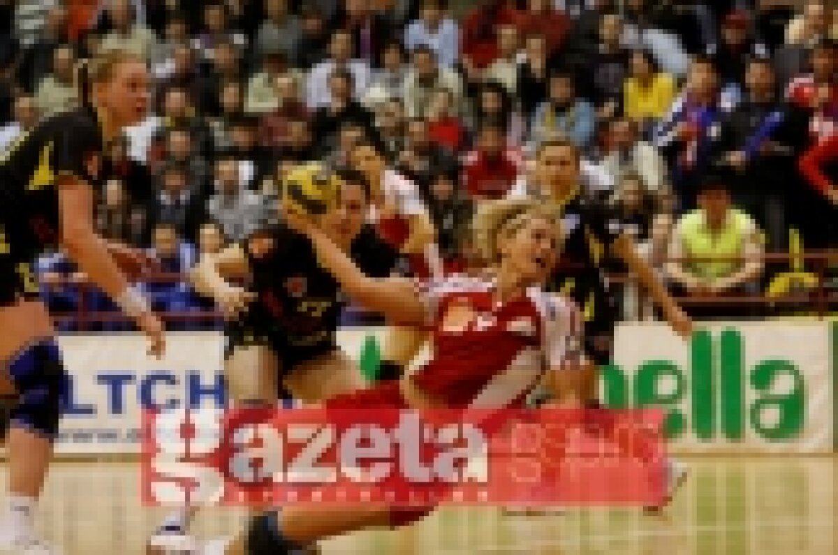 FOTO / Oltchim - Dinamo Volgograd 30-24 (16-9) / Oltchim este aproape de semifinale!