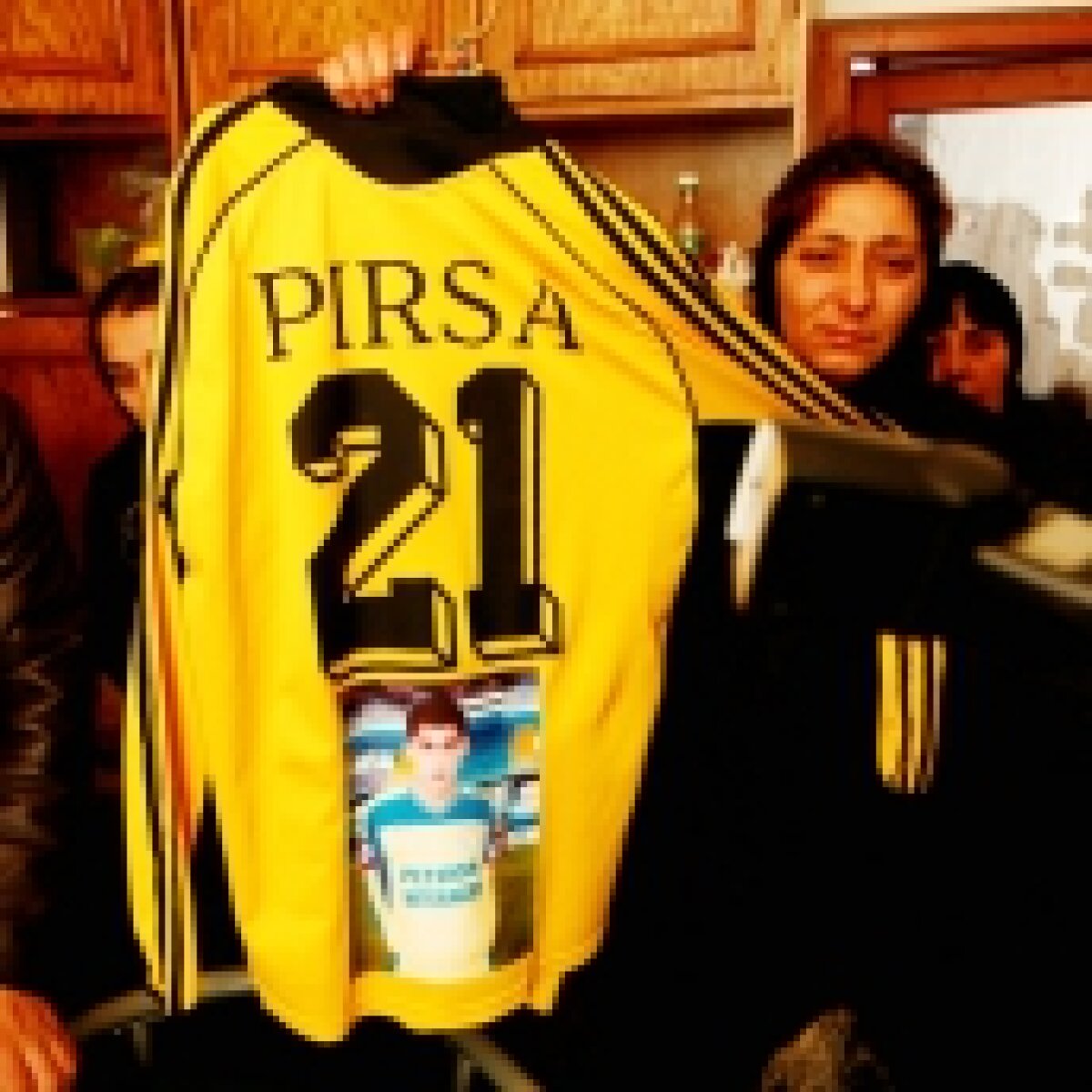 Ultimele cuvinte ale fotbalistului Marian Pîrşă, răpus de cancer sîmbătă: "Tăticule, adu-mi adidaşii!"