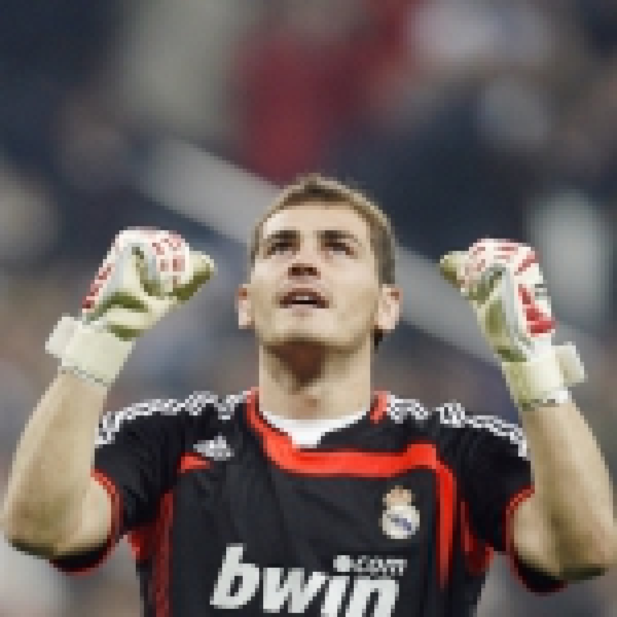 Casillas are iubită nouă » S-a combinat cu o ziaristă