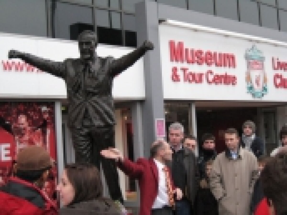 Ialomiţenii încearcă imposibilul la Liverpool » "Profităm!"