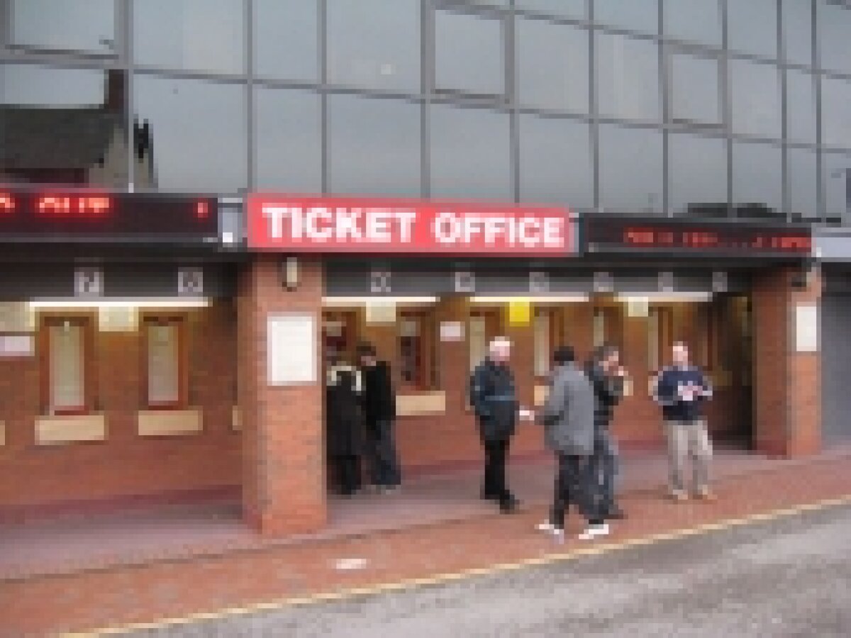 Ialomiţenii încearcă imposibilul la Liverpool » "Profităm!"