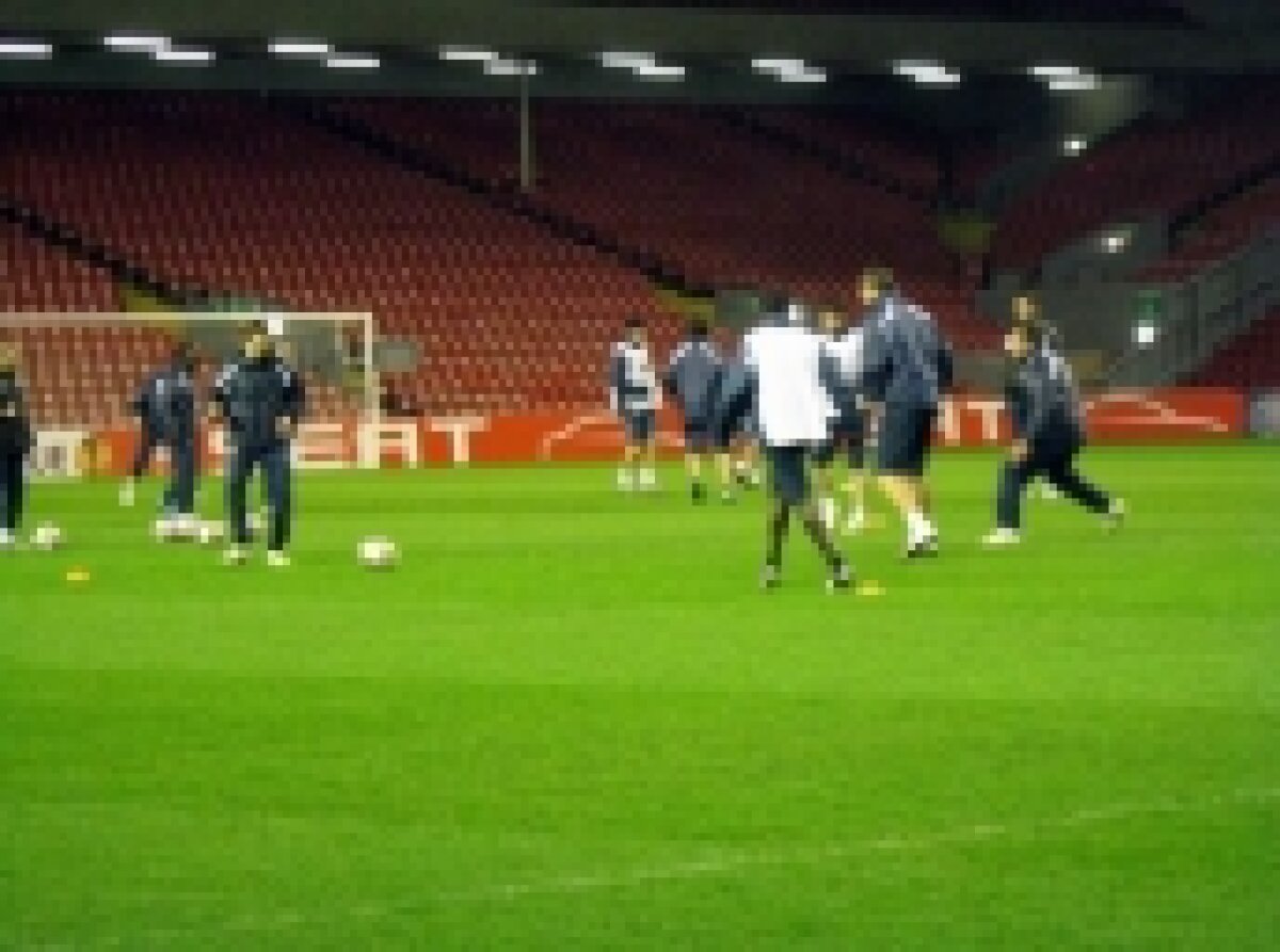 FOTO / Urziceni s-a antrenat pe Anfield Road
