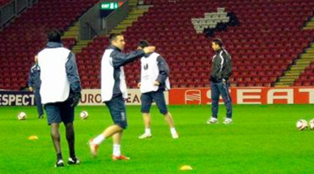 FOTO / Urziceni s-a antrenat pe Anfield Road