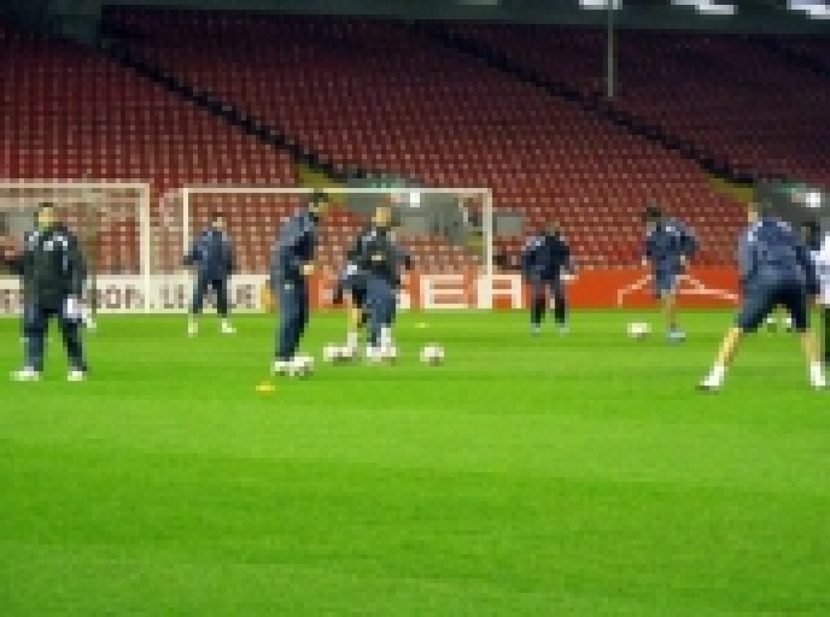 FOTO / Urziceni s-a antrenat pe Anfield Road
