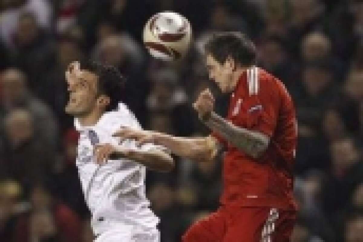 Vezi imagini de la partida Liverpool-Unirea Urziceni!