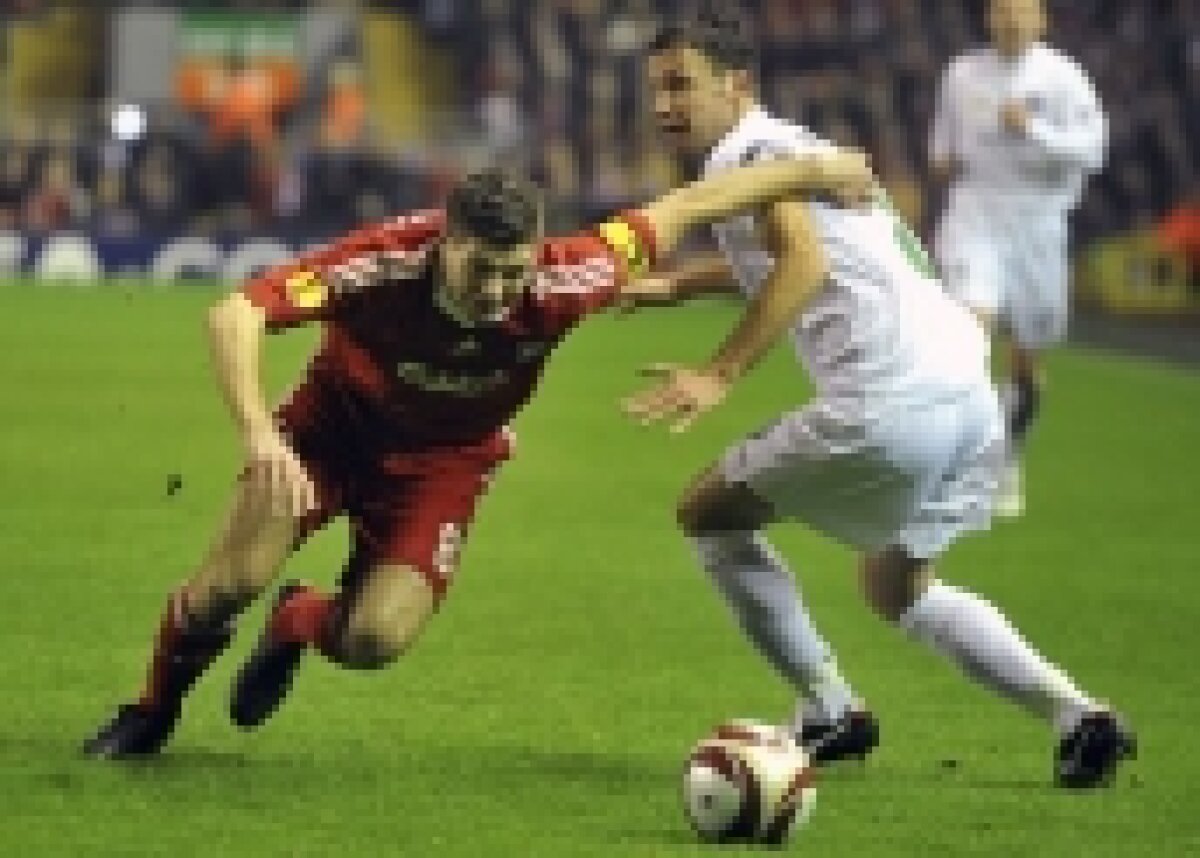 Vezi imagini de la partida Liverpool-Unirea Urziceni!