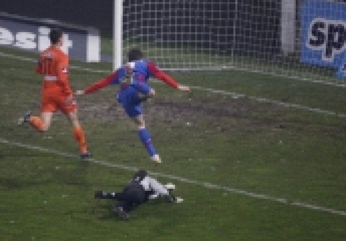 FOTO / Golgeterul Kapetanos nu se dezminte, dar Onciu egalează