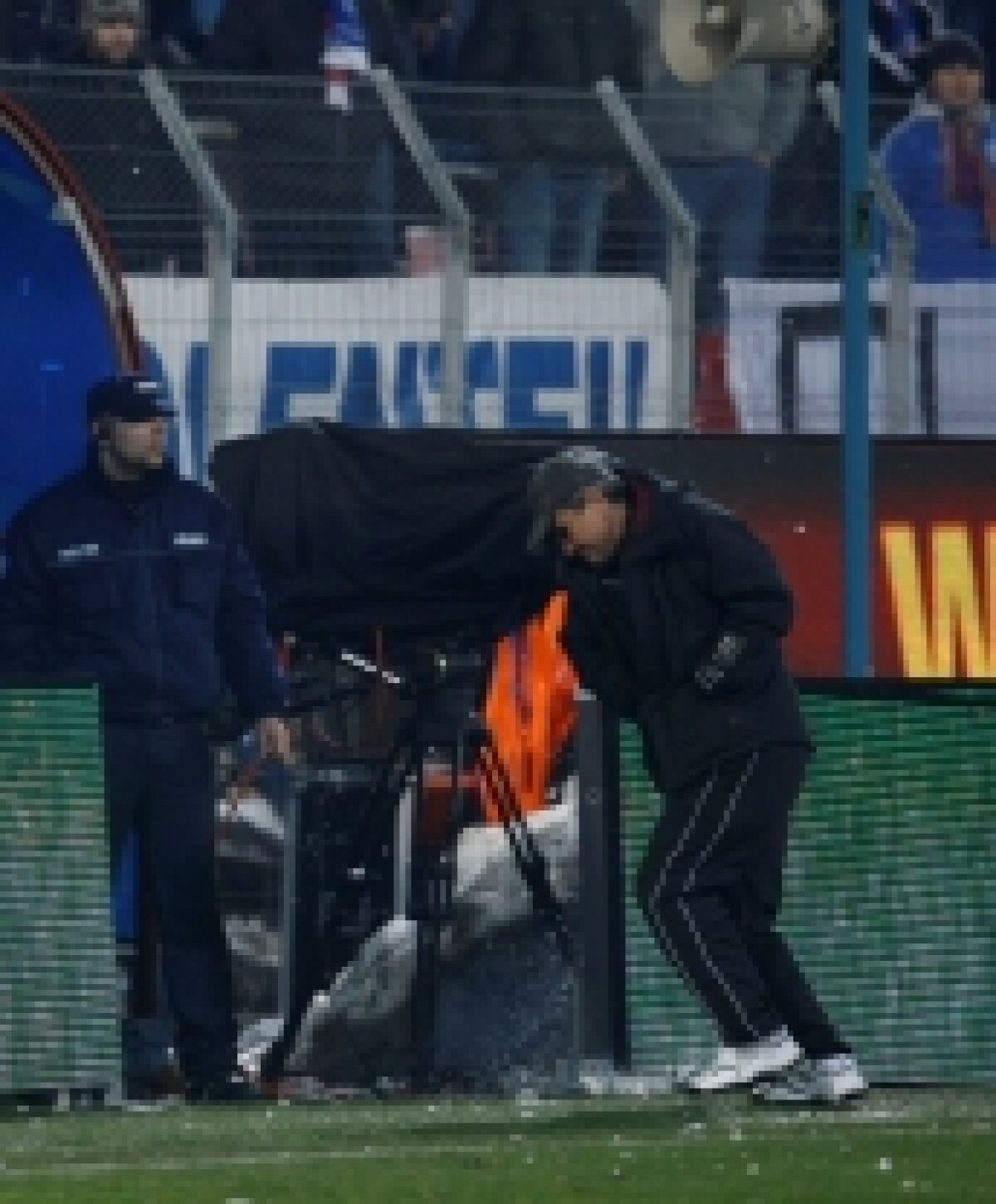 FOTO / Vezi imagini cu incidentele din Ghencea!
