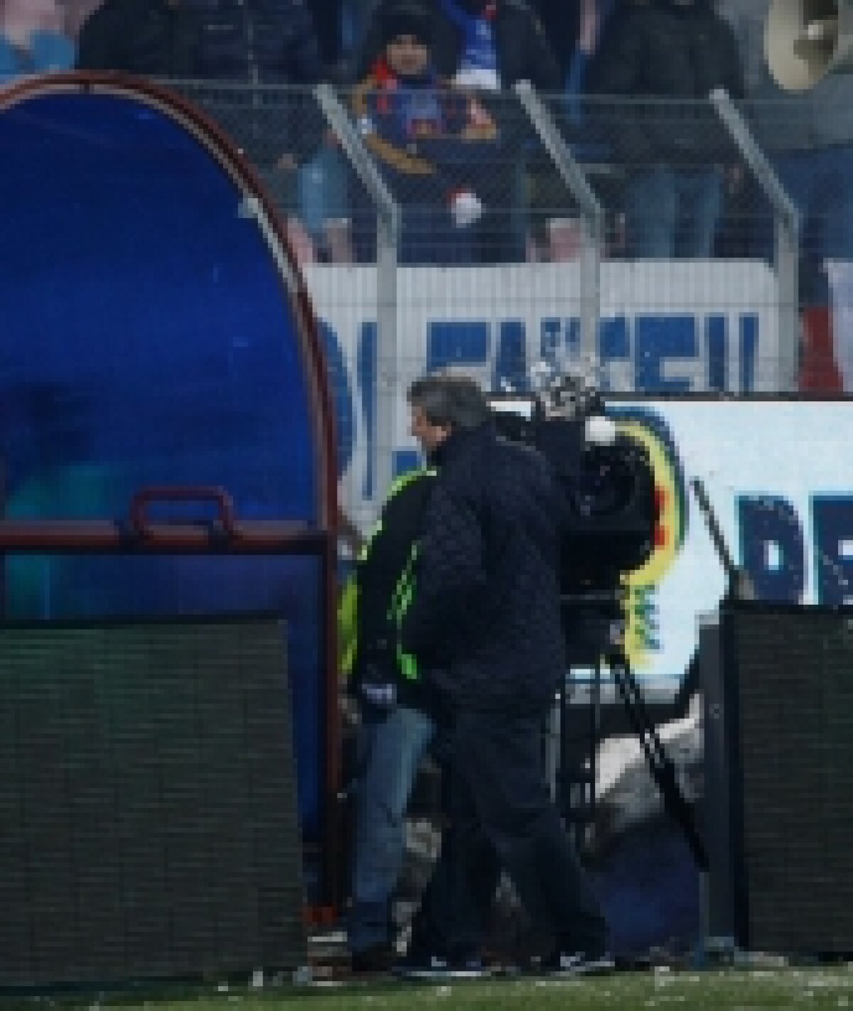 FOTO / Vezi imagini cu incidentele din Ghencea!