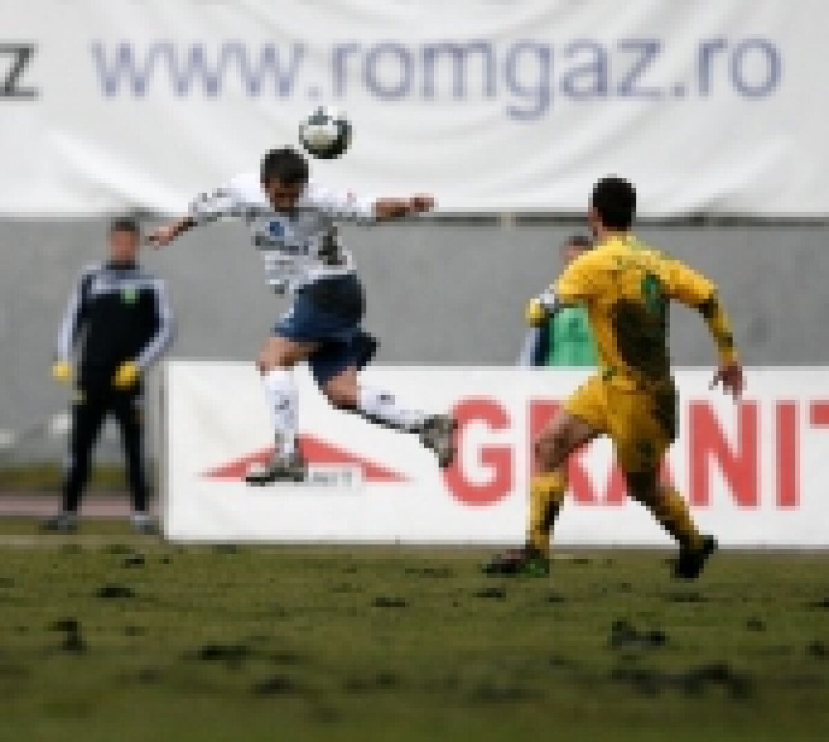 FOTO / Lupte în noroi la Gaz Metan - Vaslui