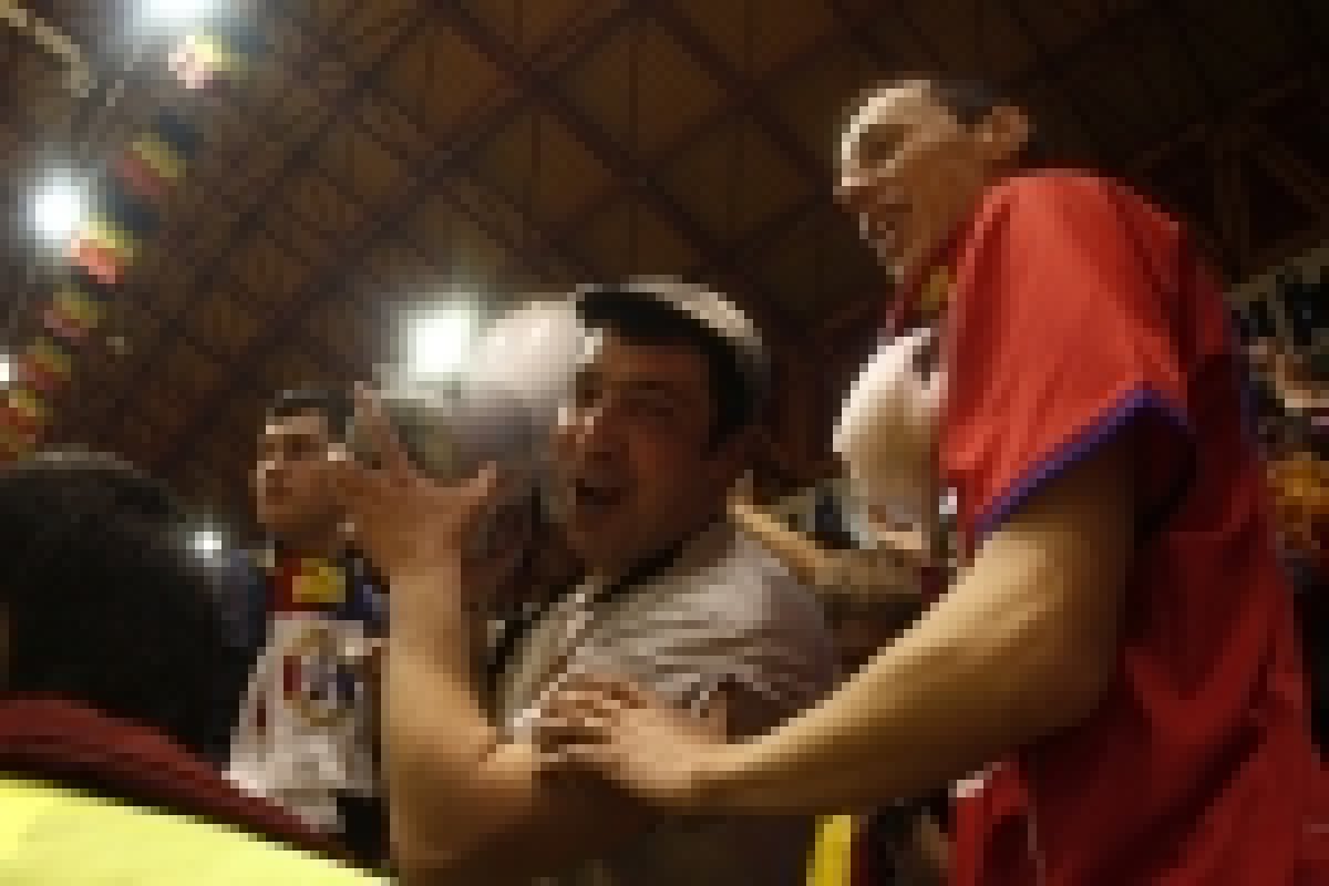 Vezi imagini cu atmosfera de la Vîlcea înaintea jocului Oltchim - Viborg!