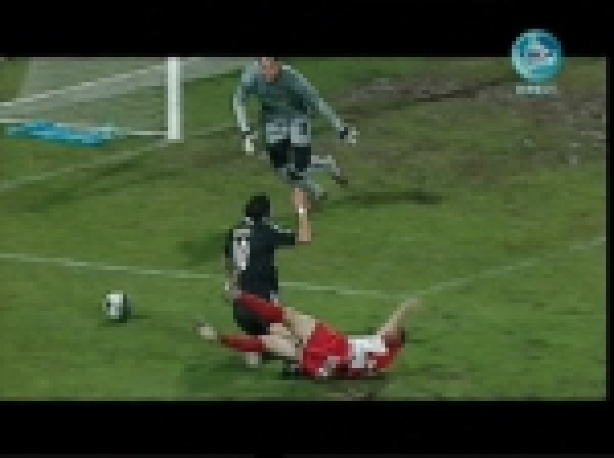 Penalty refuzat Craiovei la scorul de 1-0 / Becali: "Hoţie pe faţă!"