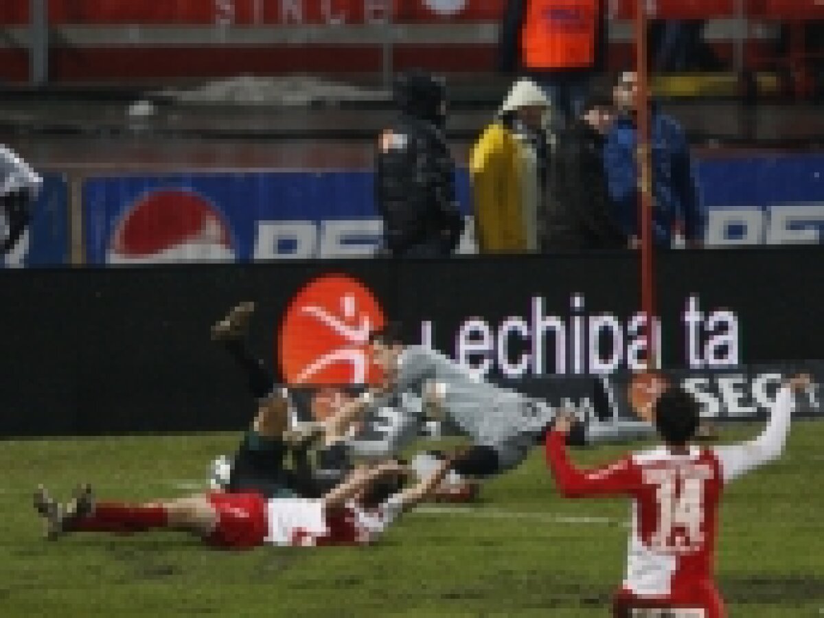 FOTO / Vezi imagini din derby-ul Dinamo-Craiova!
