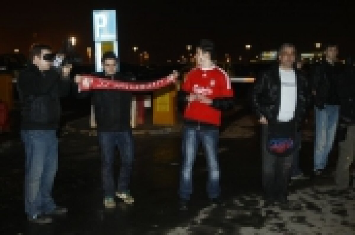 Vezi imagini de la sosirea lui Liverpool!