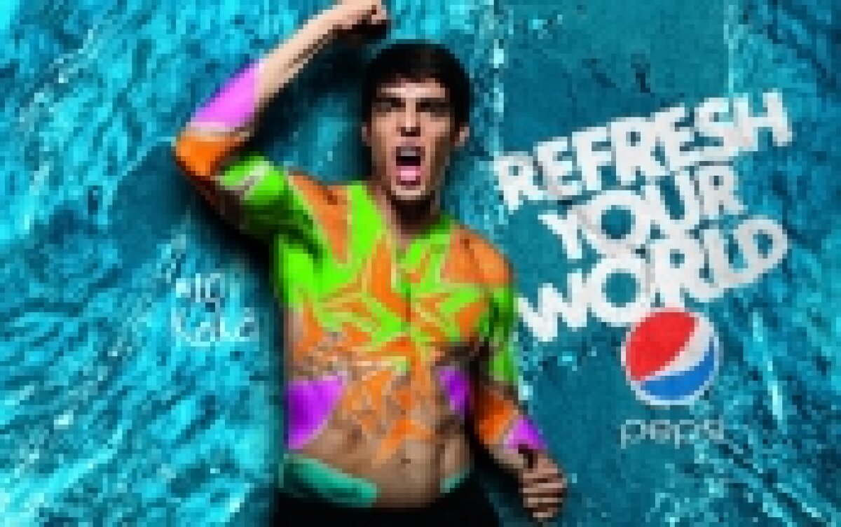 FOTO / Messi, Torres şi Lampard s-au vopsit în culori pentru o reclamă