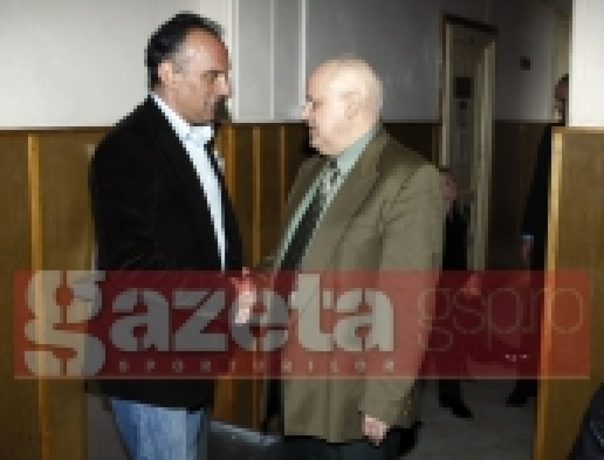 FOTO / Penescu l-a tachinat pe Costică “Vîlcea”: “Vii preşedinte la FC Argeş?”