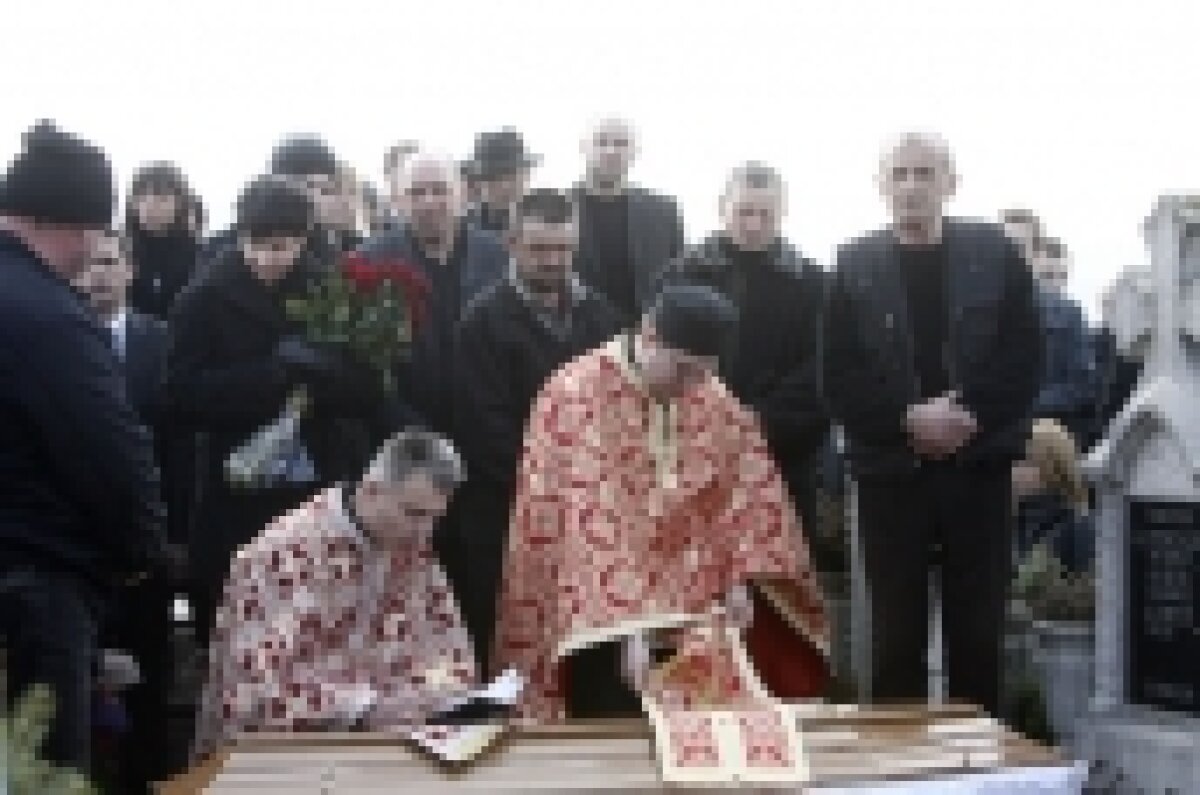 FOTO / Mircea Salomir a fost înmormîntat astăzi