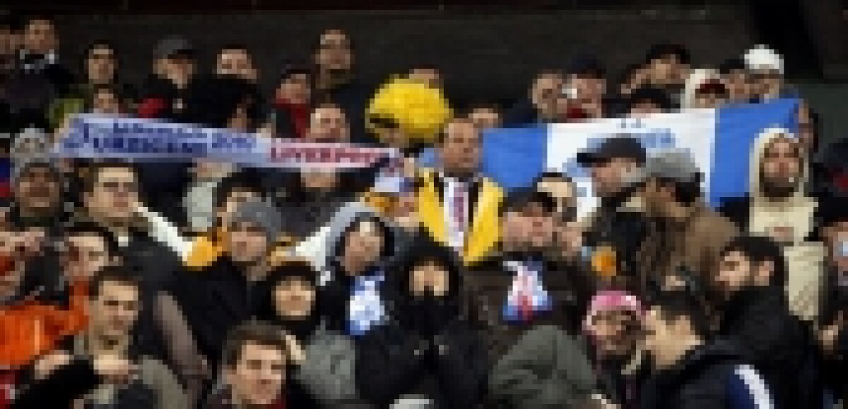 FOTO / Vezi imagini cu atmosfera din stadion înainte de Urziceni-Liverpool