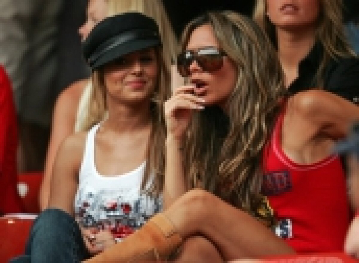 AU RĂMAS DE CĂRUŢĂ Neveste disperate