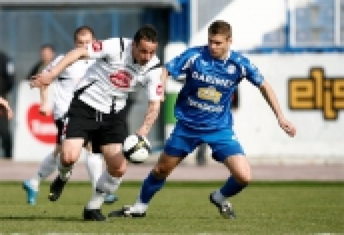 FOTO / Gloria a învins cu 2-1 la Alba Iulia şi se depărtează de retrogradare