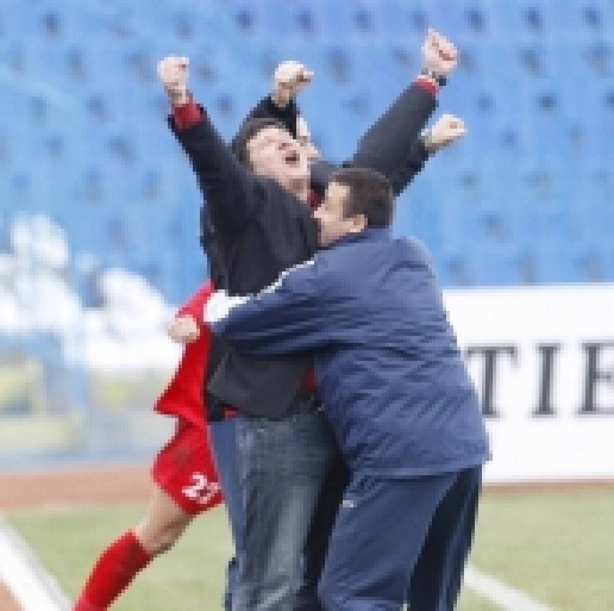 Vezi cele mai tari faze VIDEO din U Craiova - Gaz Metan 1-2 pe gsp.ro!