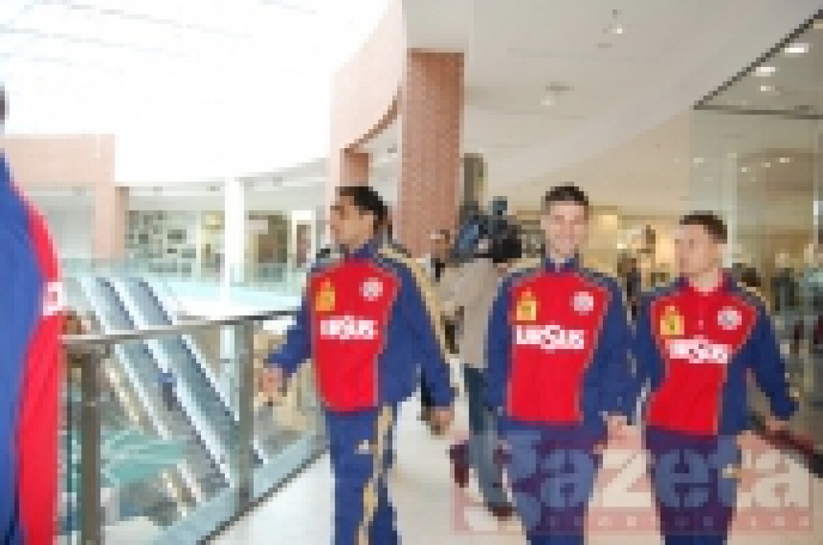 "Naţionala" şi-a lansat azi noul echipament. Vezi imagini cu tricourile!