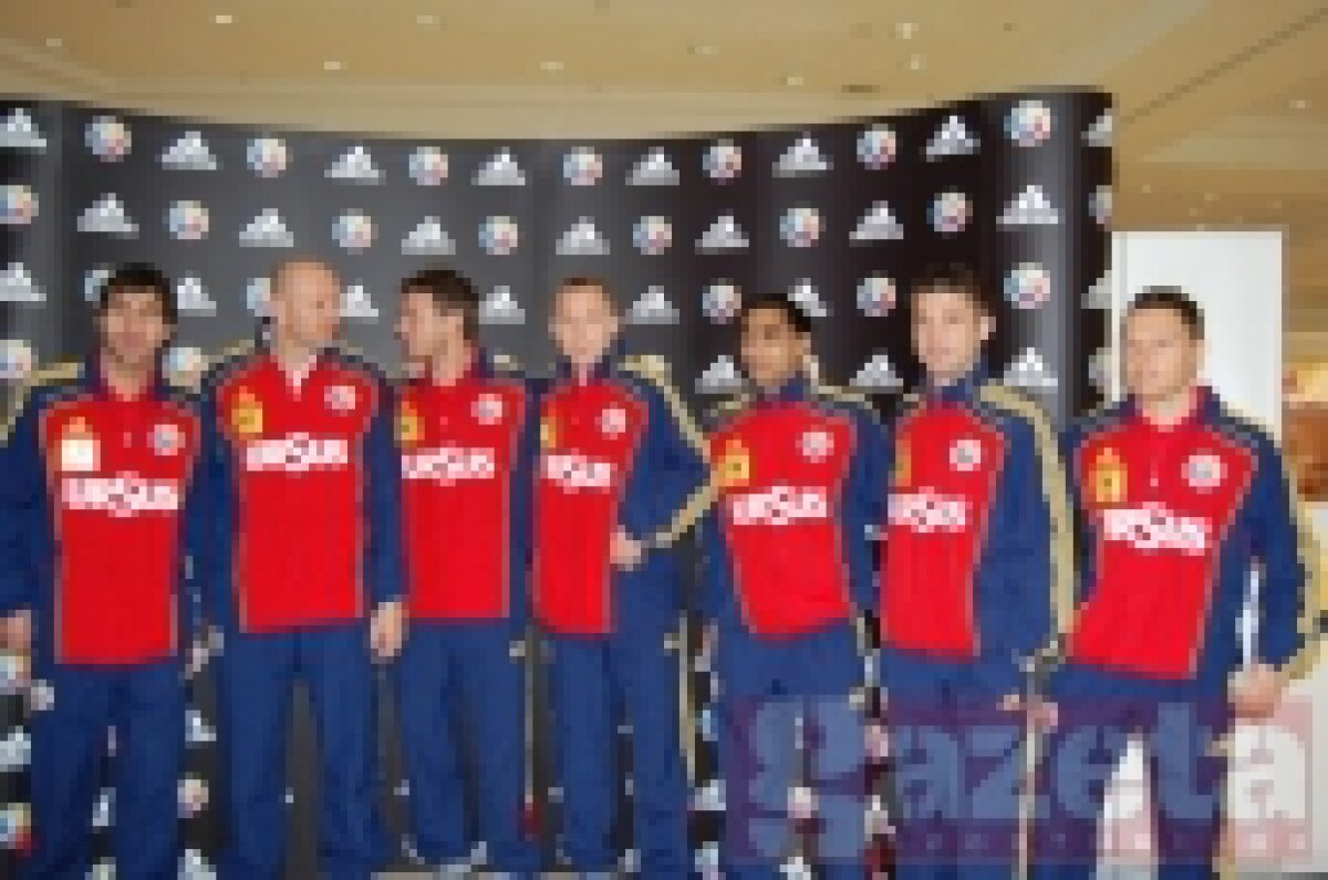"Naţionala" şi-a lansat azi noul echipament. Vezi imagini cu tricourile!