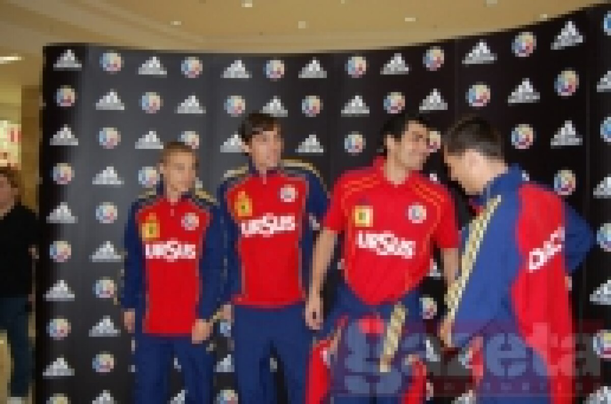 "Naţionala" şi-a lansat azi noul echipament. Vezi imagini cu tricourile!