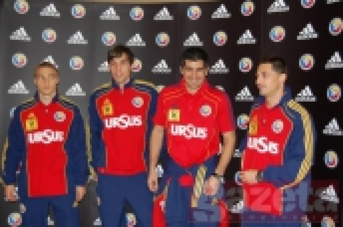 "Naţionala" şi-a lansat azi noul echipament. Vezi imagini cu tricourile!