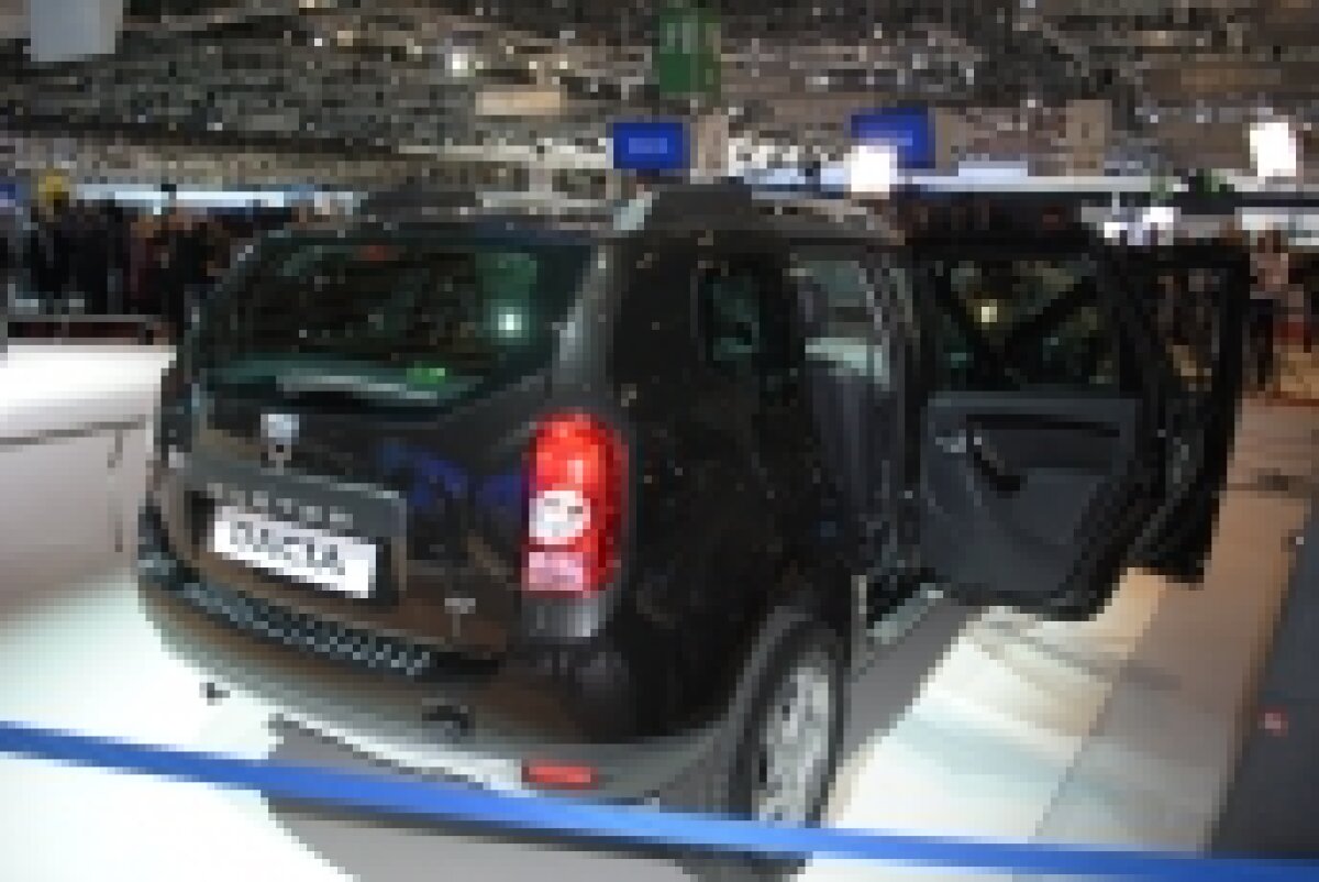 FOTO / Lansarea oficială a maşinii Dacia Duster, la Salonul Auto de la Geneva