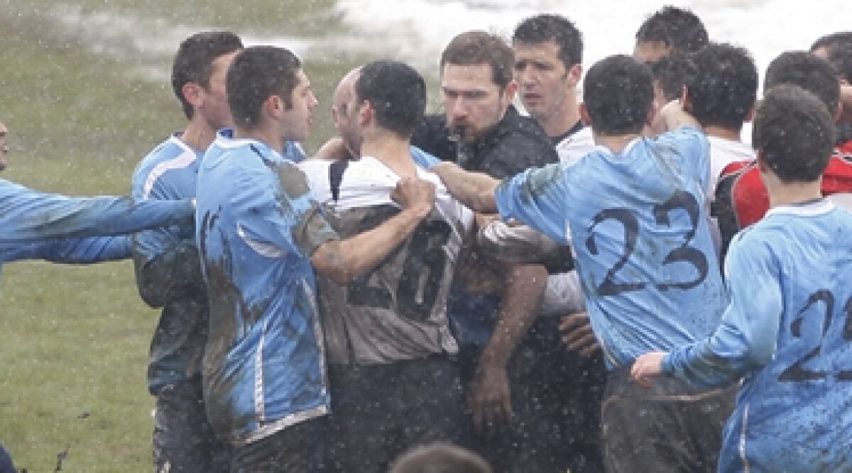 Scîntei în mocirlă » Brăneştiul învinge Sportul în derby de Seria B