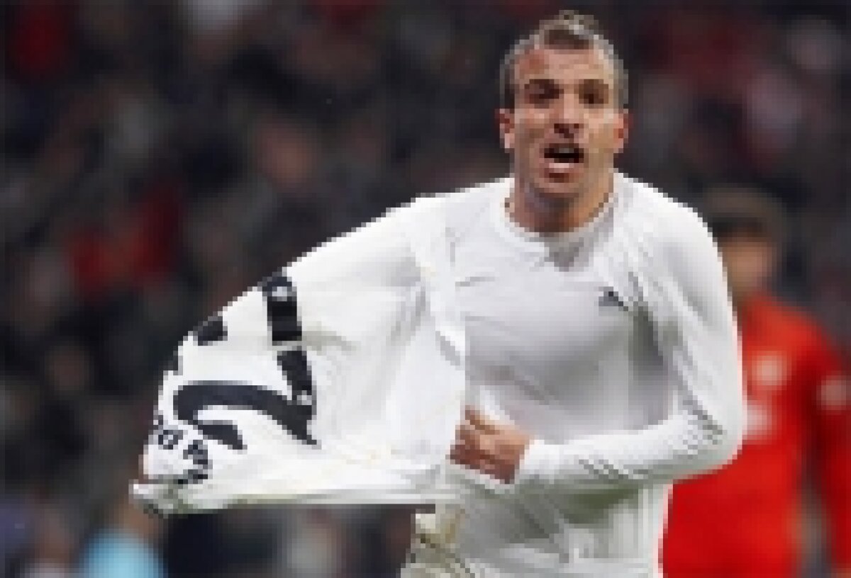 FOTO / "Galacticii" sînt eroi după meciul cu Sevilla
