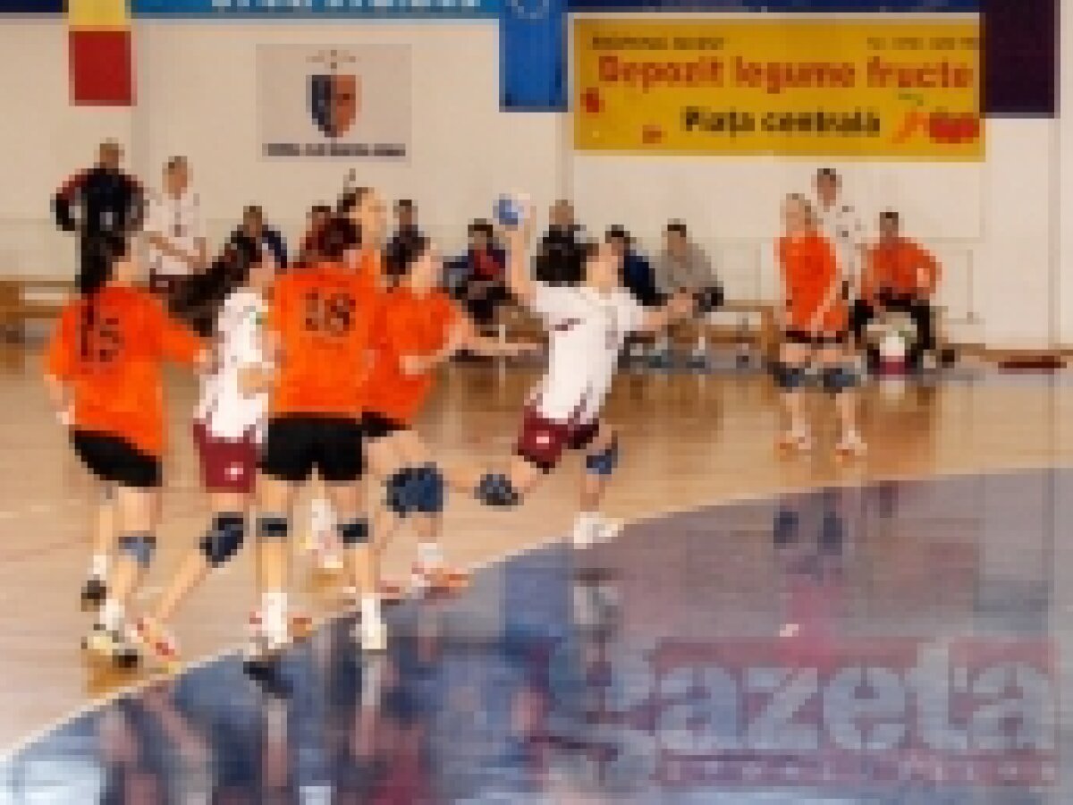 HCM Roman a cîştigat întîlnirea cu Rapid, 38-24