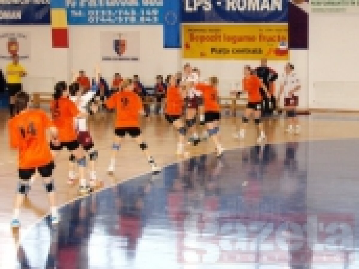 HCM Roman a cîştigat întîlnirea cu Rapid, 38-24