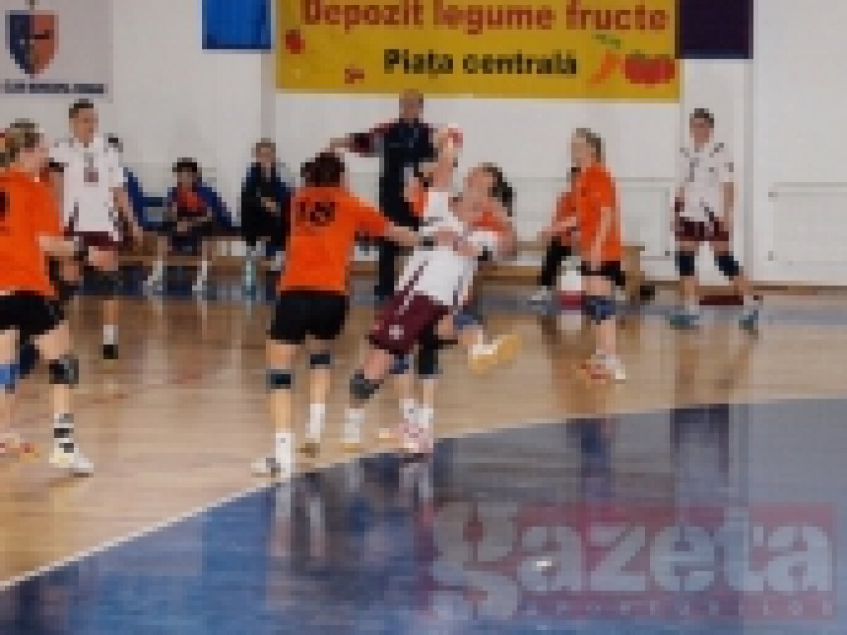 HCM Roman a cîştigat întîlnirea cu Rapid, 38-24