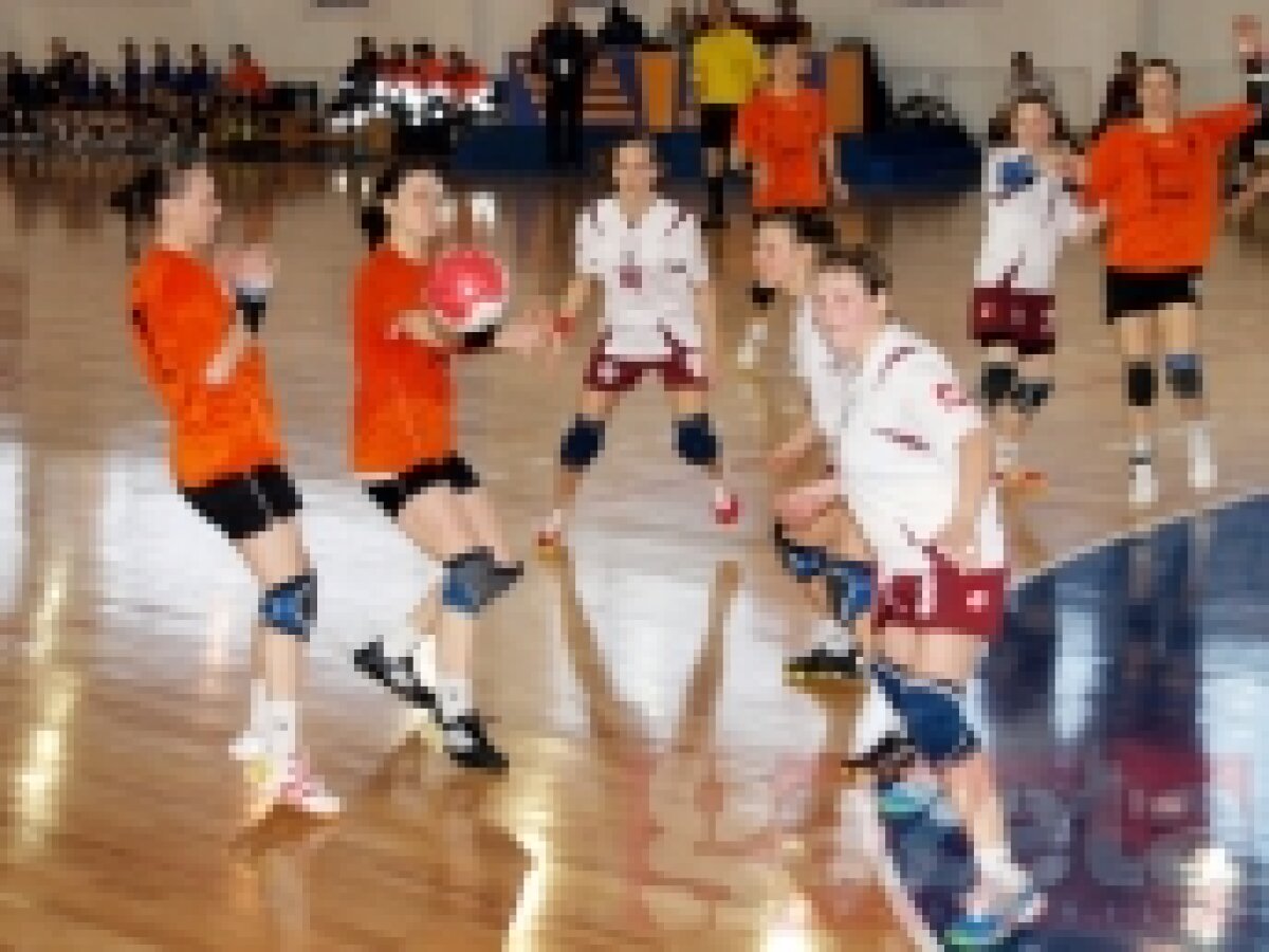 HCM Roman a cîştigat întîlnirea cu Rapid, 38-24