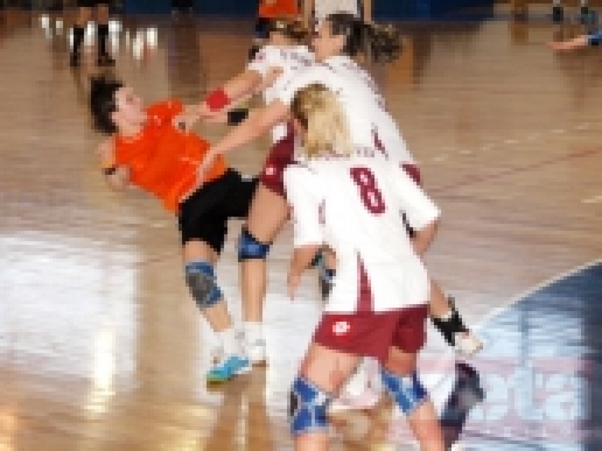 HCM Roman a cîştigat întîlnirea cu Rapid, 38-24