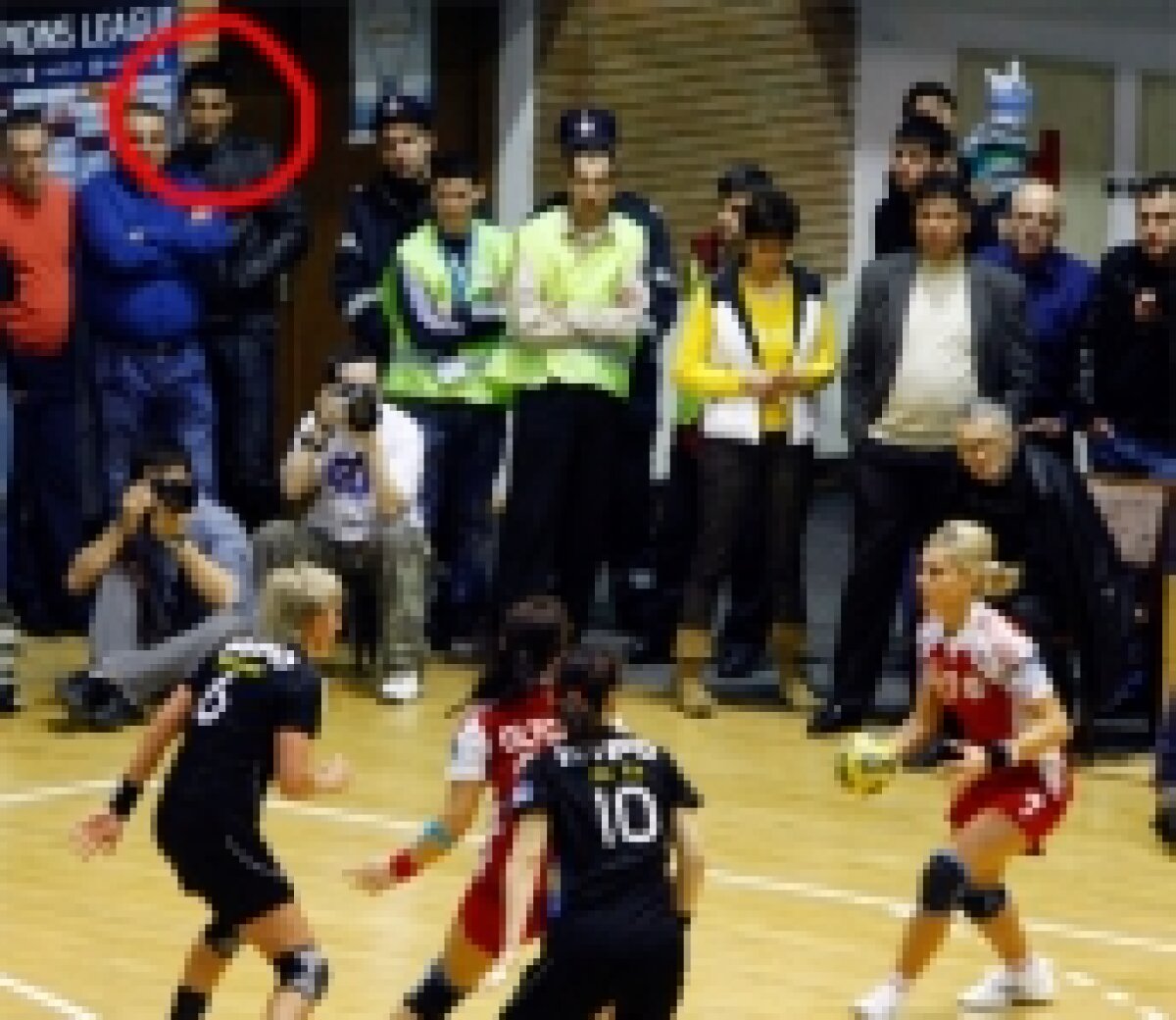 FOTO / Florin Costea a încurajat-o pe Ada Nechita la partida cu Hypo Viena