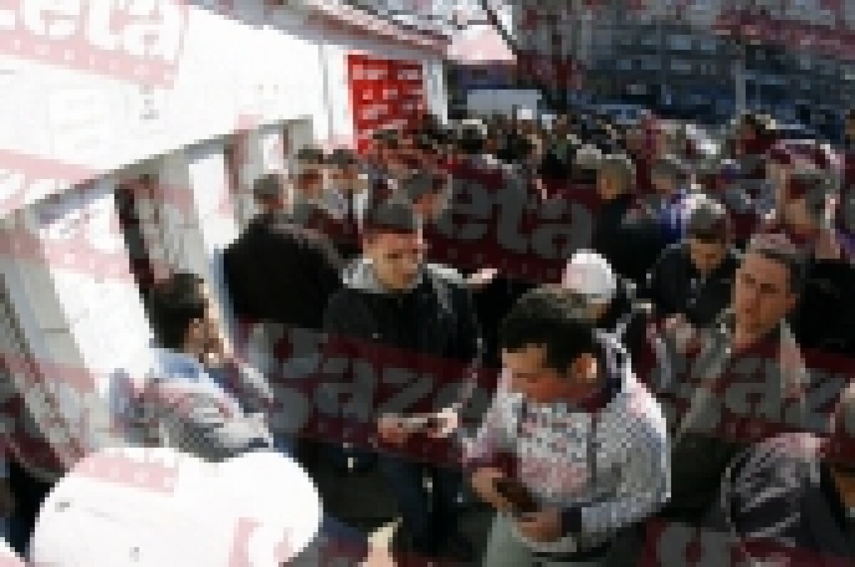 FOTO / Aproximativ 4.000 de bilete vîndute, din cele 11.000