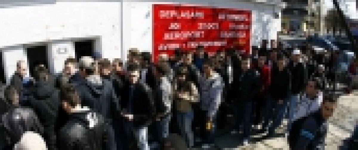 Nu se vînd bilete femeilor. Bărbaţii trebuie să treacă testul de cunoştinţe! :O