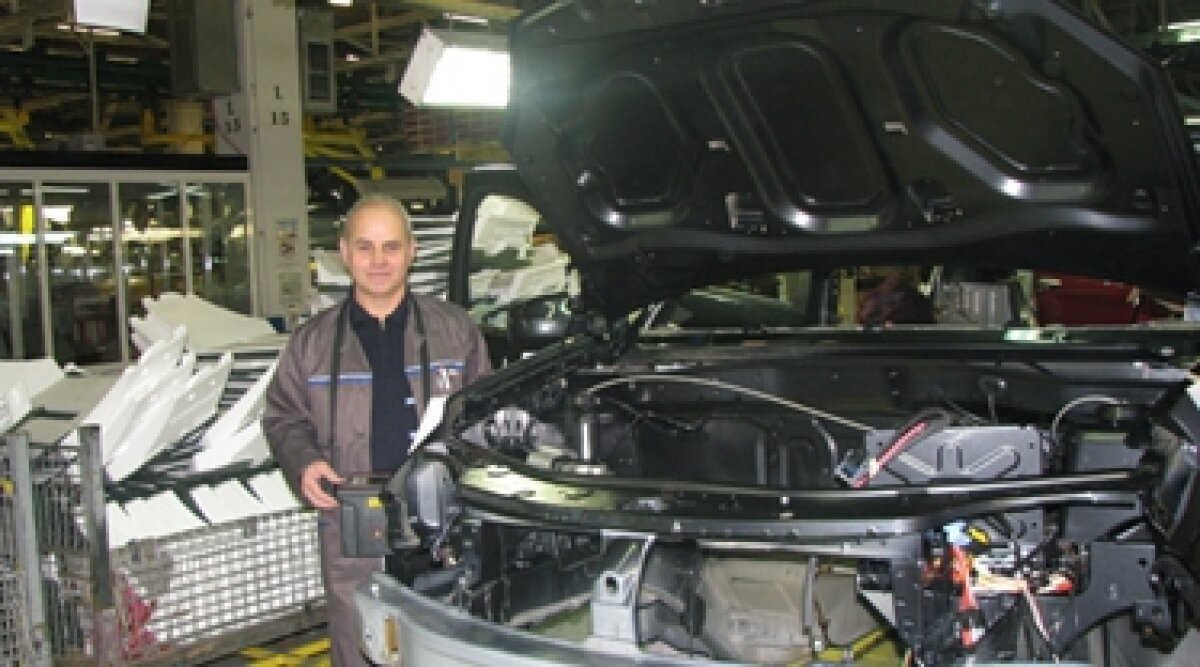 În ziua lansării celei mai sofisticate Dacii, iată povestea omului prin mîna căruia a trecut fiecare model