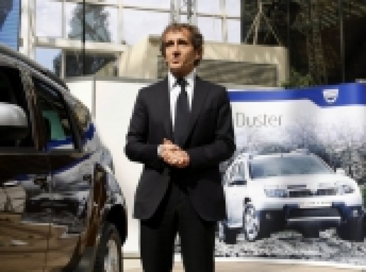 Galerie foto » Alain Prost a fost prezent la lansarea în România a maşinii Dacia Duster