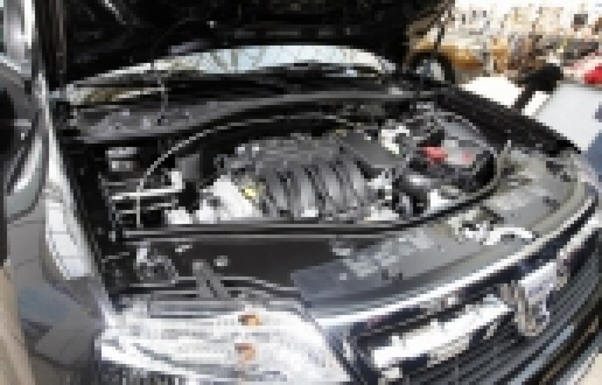 Galerie foto » Alain Prost a fost prezent la lansarea în România a maşinii Dacia Duster