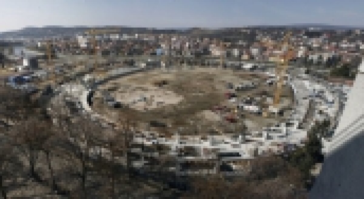 FOTO / Vezi stadionul de 40 de milioane de euro al lui U Cluj în lucru!