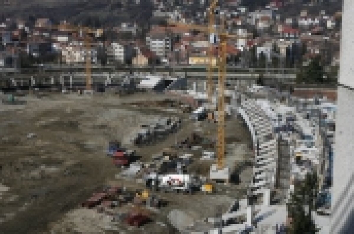 FOTO / Vezi stadionul de 40 de milioane de euro al lui U Cluj în lucru!
