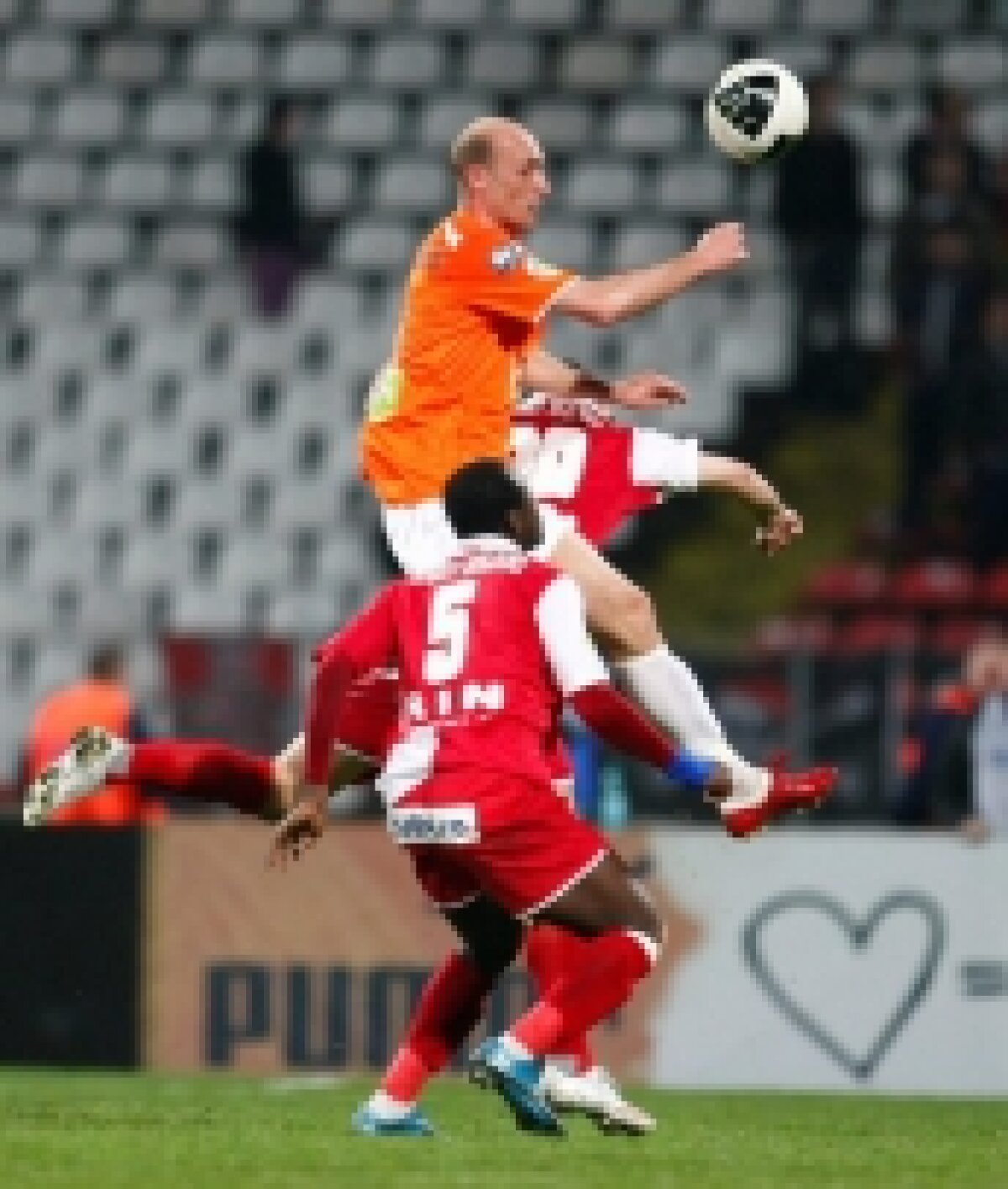 FOTO / Vezi imagini de la partida Dinamo -  CFR Cluj