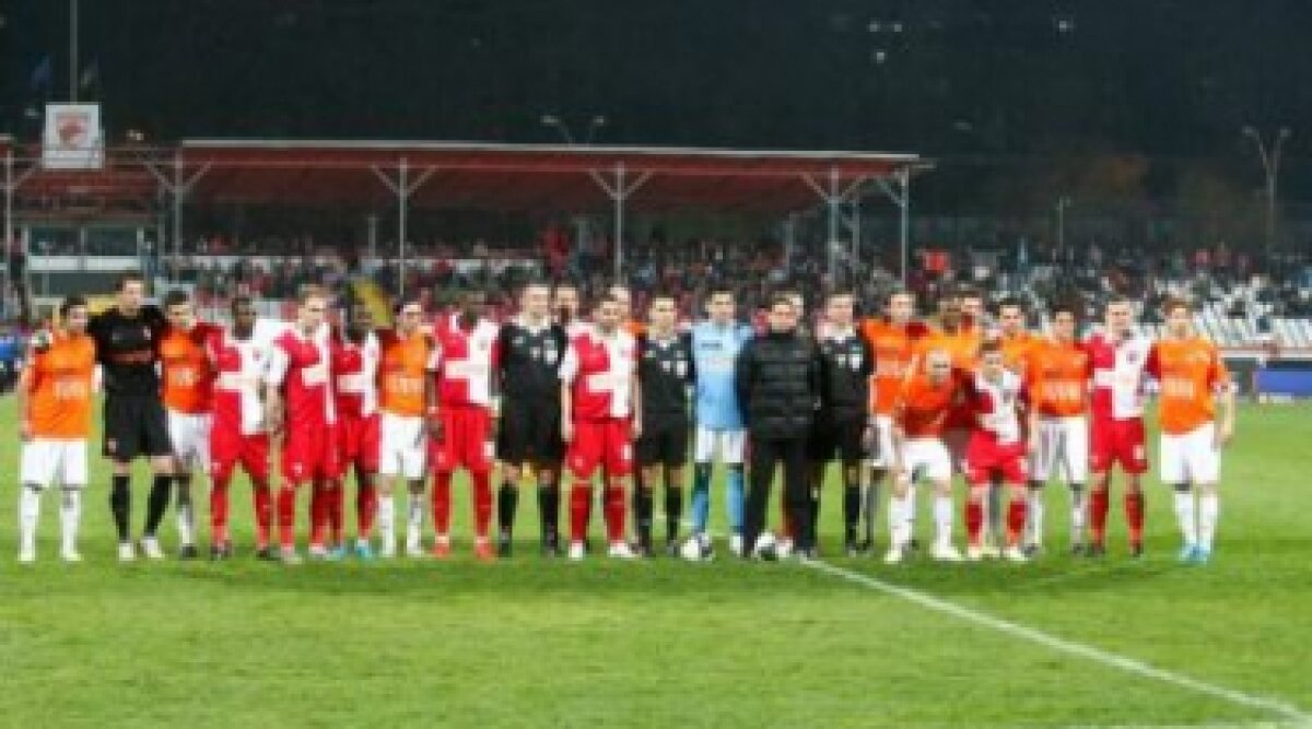 FOTO / Vezi imagini de la partida Dinamo -  CFR Cluj